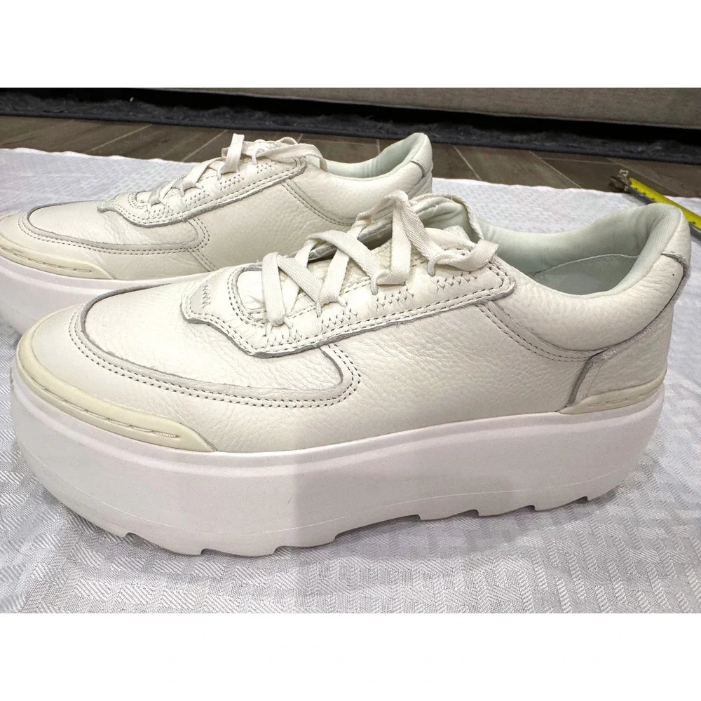 UGG Women's Platform Sneakers Cream Leather Chunky Lace Up Casual Shoes‎ Size 9